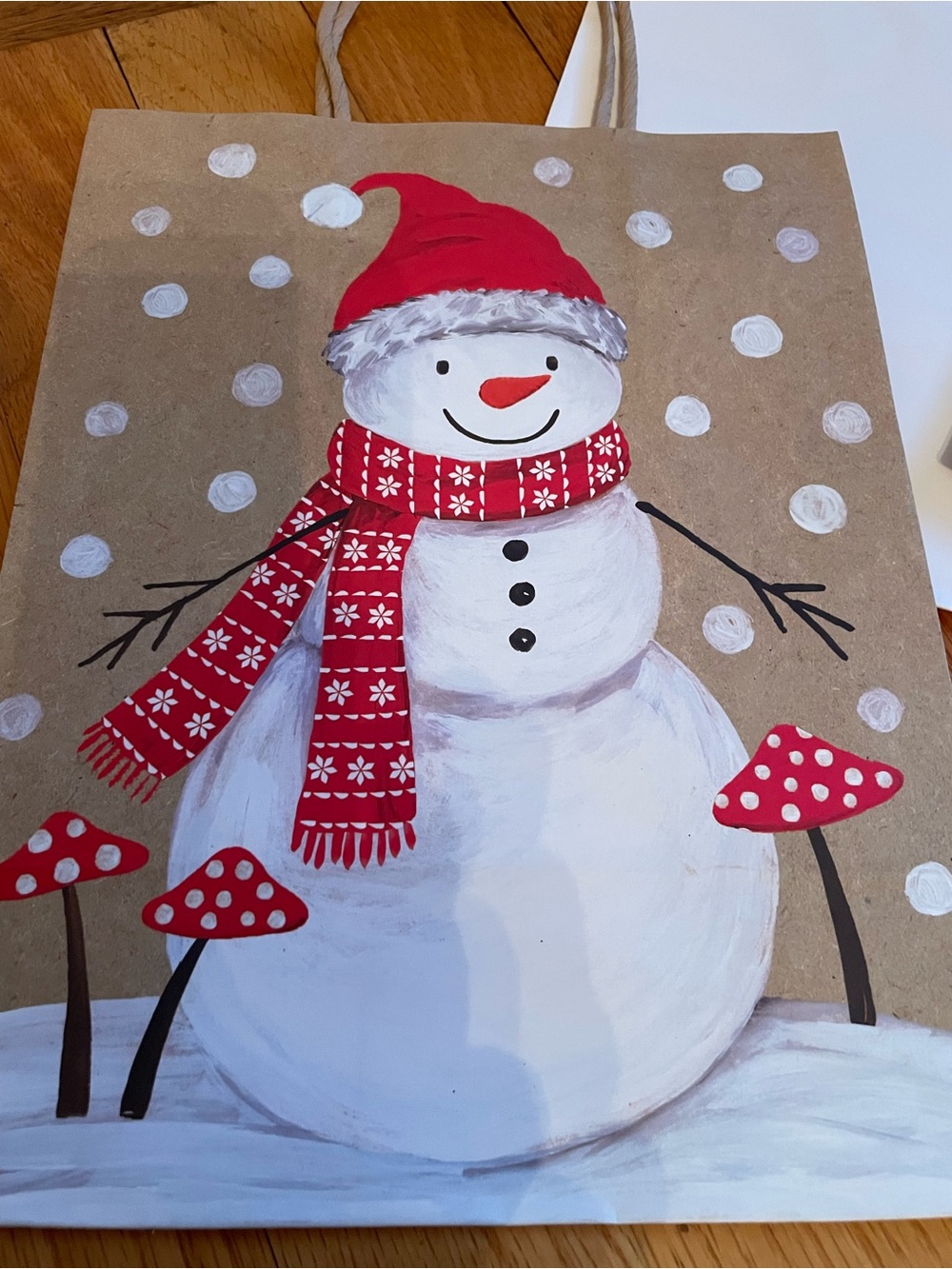 Holiday Gift Bags - Classic Christmas Design / Assorted patterns & sizes / 9 Bag - Picture 6 of 7